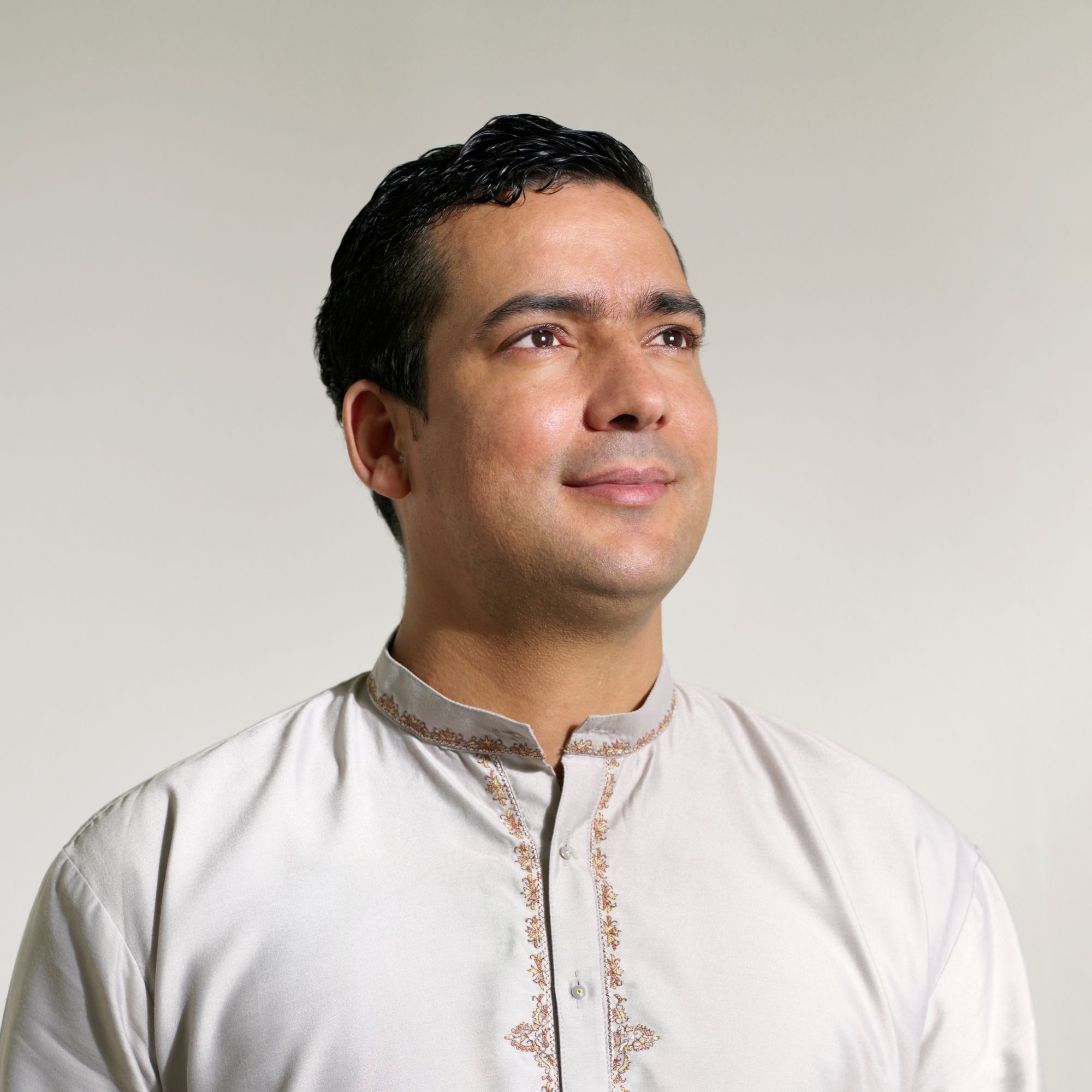 عميل